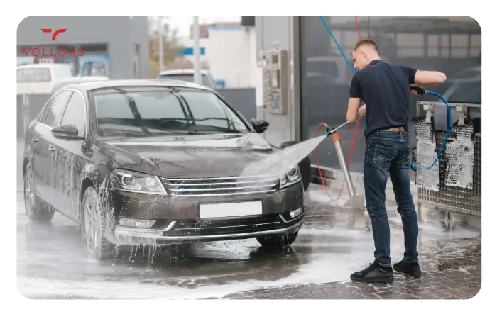 Komplette Autowäsche innen und außen – So bringst du dein Auto auf Hochglanz